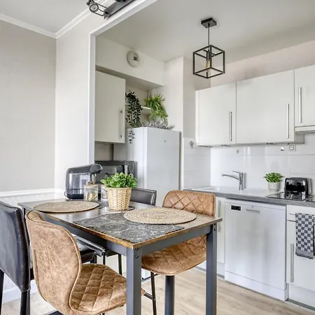 Apartment T2 Cosy Avec Parking - Aeroport D'orly 10 Min - Proche Paris *